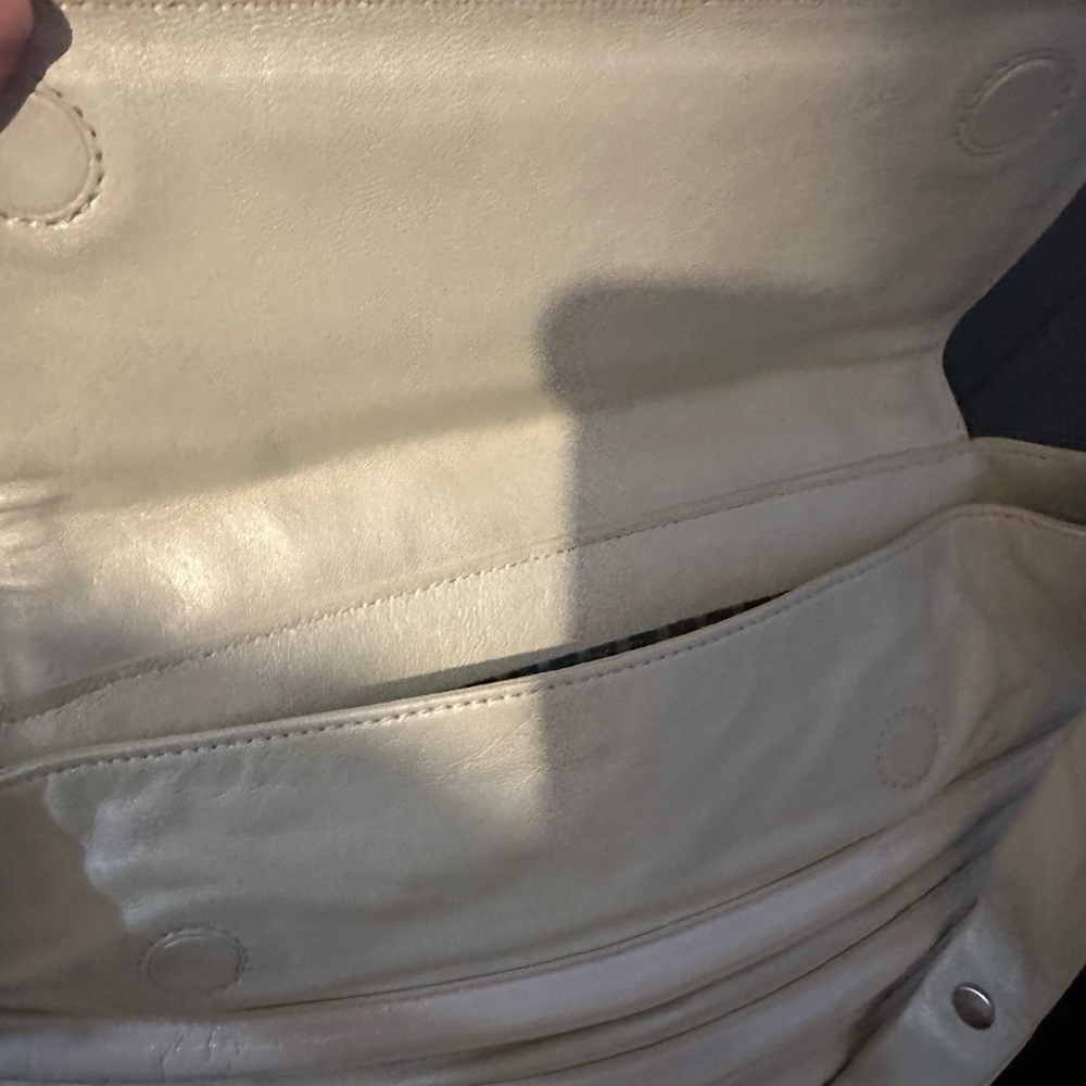 Rare Mimco leather pearl white bag a must see very elegant! - Picture 6 of 11